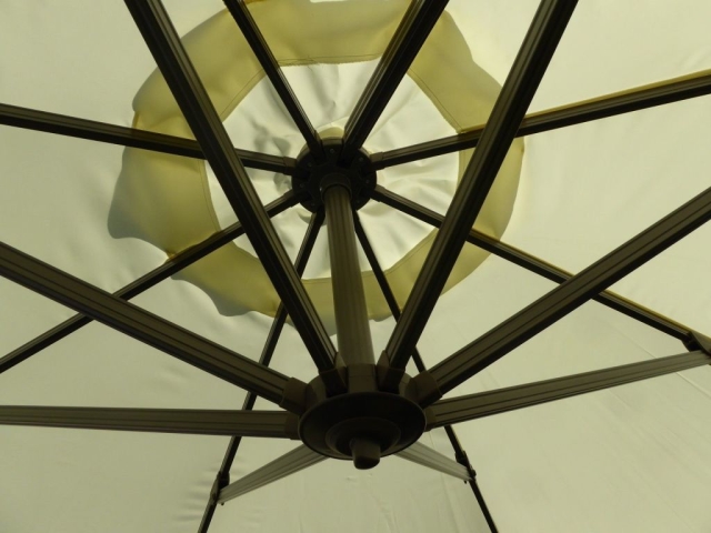 Садовый металлический зонт A002-3000 кремовый