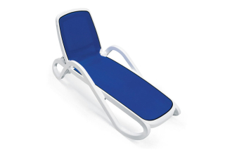Пластиковый лежак Omega G бело-голубой (NARDI - Италия)