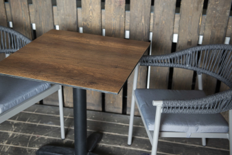 Каффе интерьерный стол из HPL квадратный 70х70см, цвет дуб