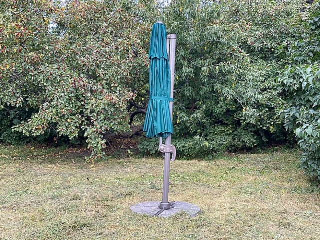 Садовый металлический зонт Turin A002-3000 XLM зеленый